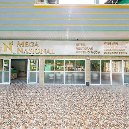 Mega Nasional Seaview Hotel Gunungsitoli Exterior photo
